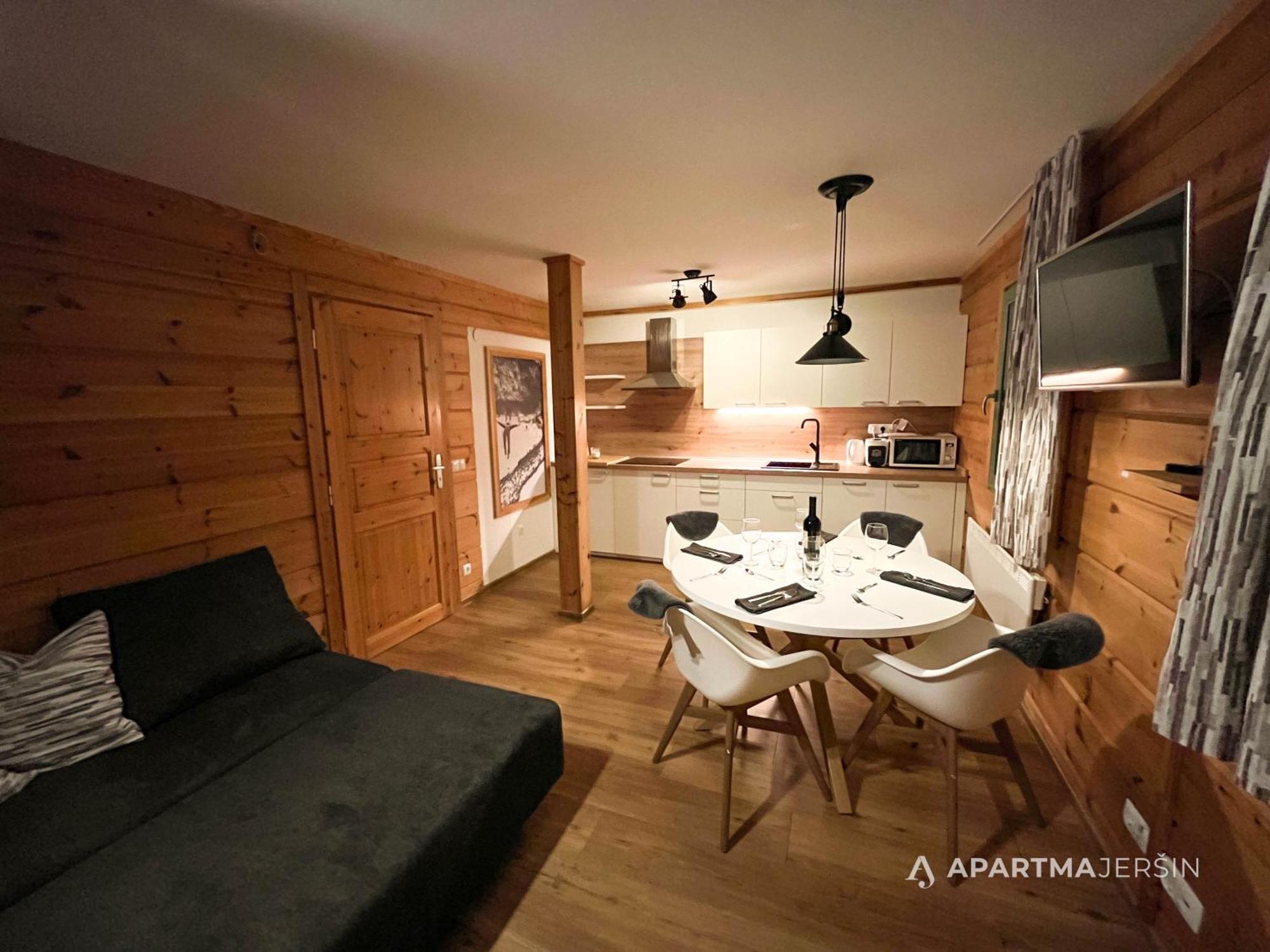 Apartment Jersin Rateče Exterior foto